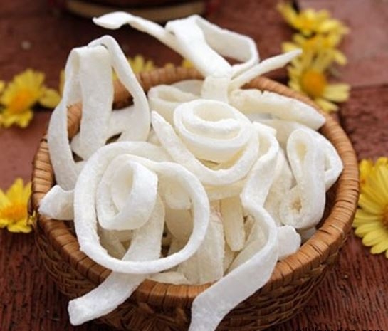 Làm mứt dừa đơn giản cho ngày tết